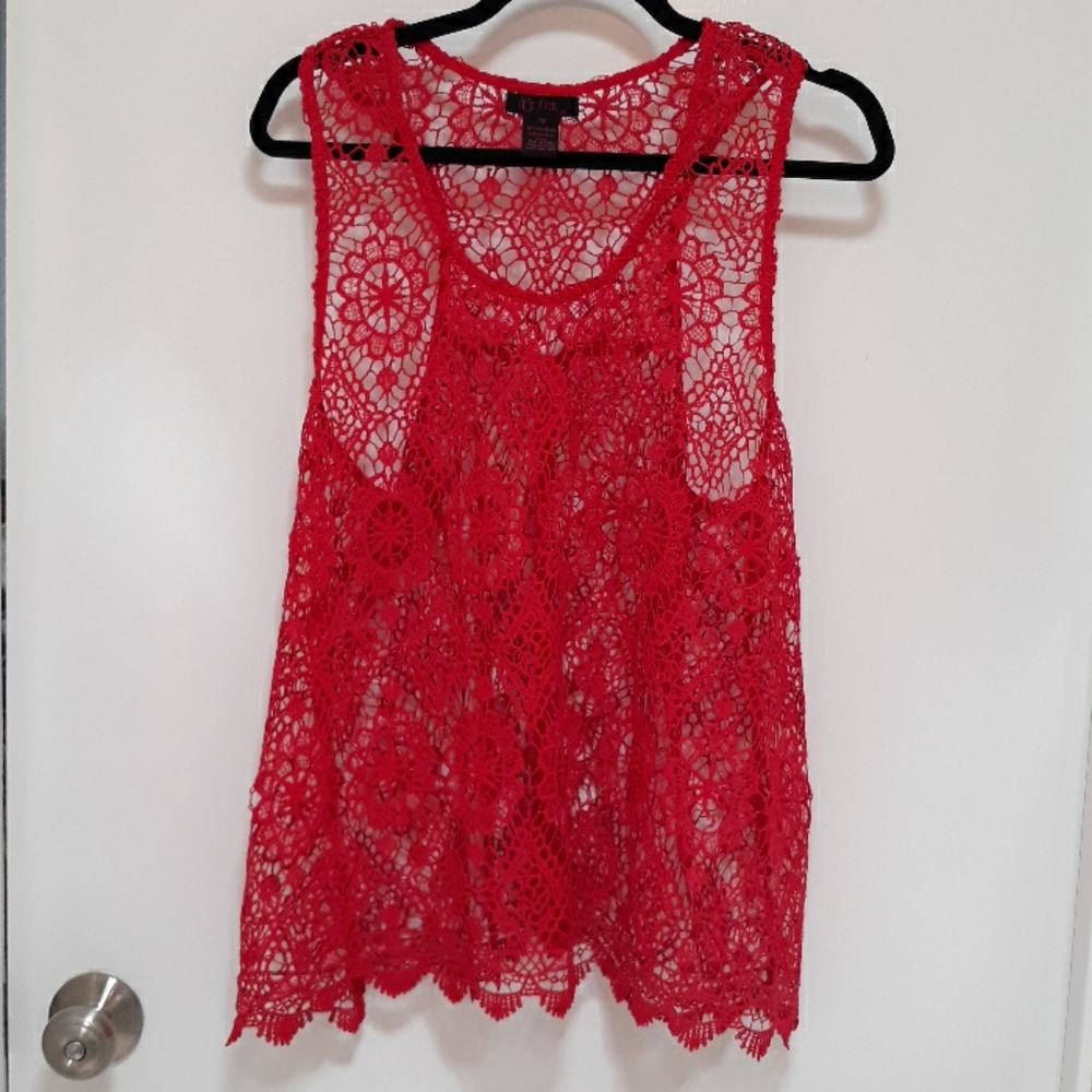 It's Pink lace tank top